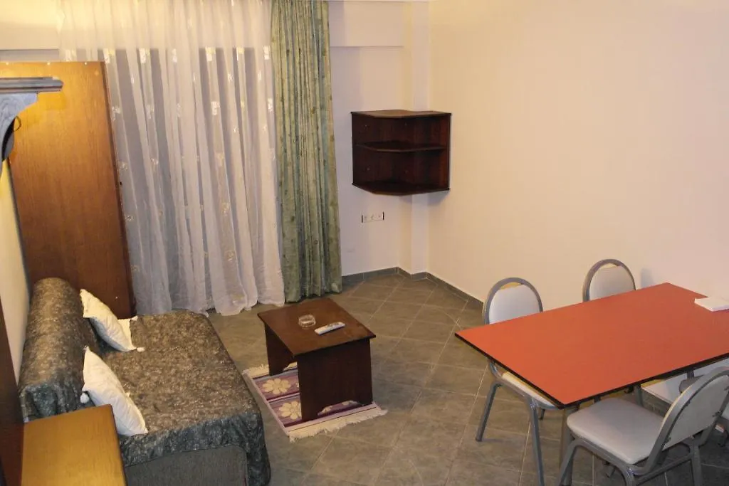 Ruby Rose Resort 马尔马里斯 公寓