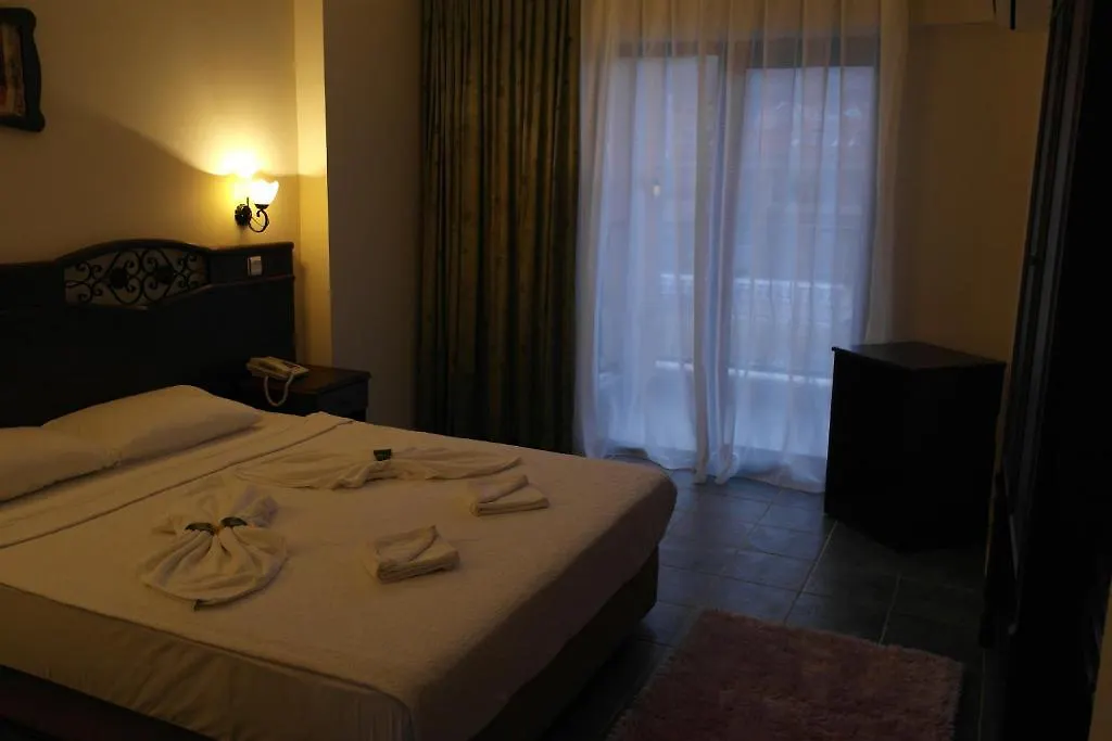 Ruby Rose Resort 马尔马里斯